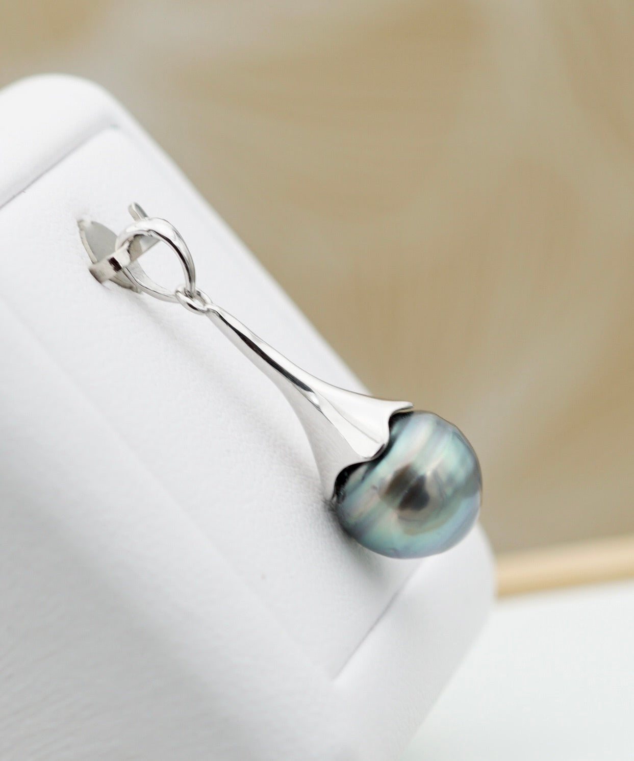 Collection Tipanier perle de 10.2mm sur argent
