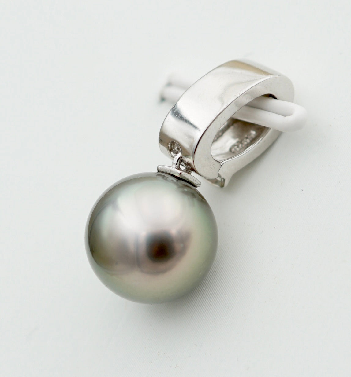 Collection Rimatara perle ronde de 10.3mm