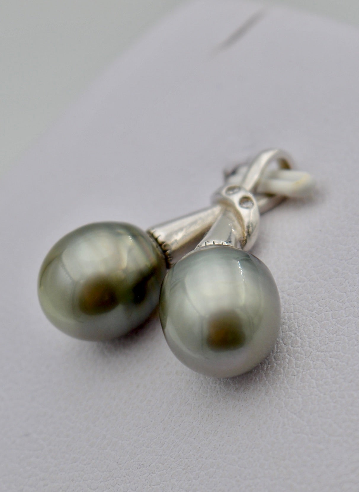 Collection Gambier 2 perles baroques montées sur argent