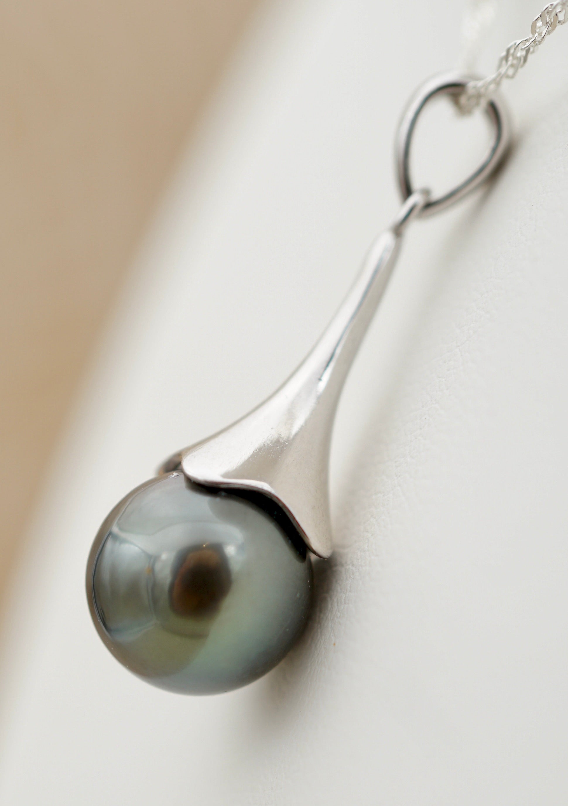 Collection Anavai perle ronde de 9.9mm