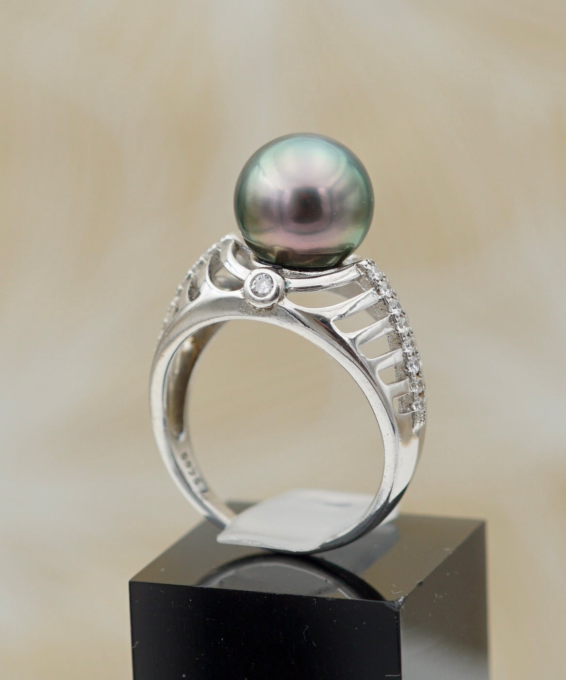 Collection Moorea perle ronde de 9.7mm