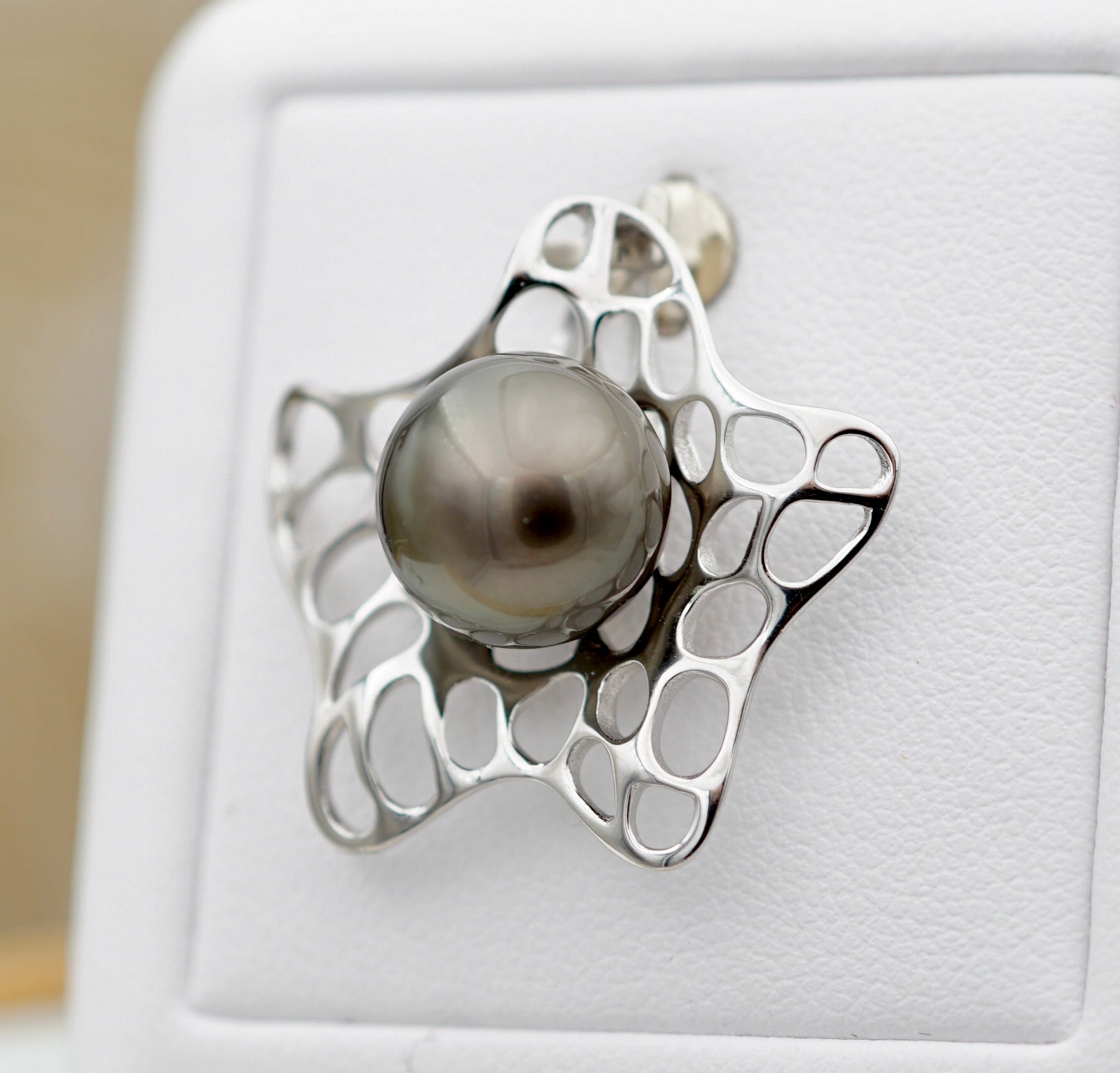 Collection Pao perle de 11mm sur pendentif en argent