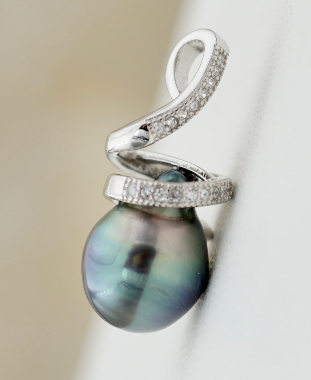 Collection Mareva perle baroque de 10.1mm