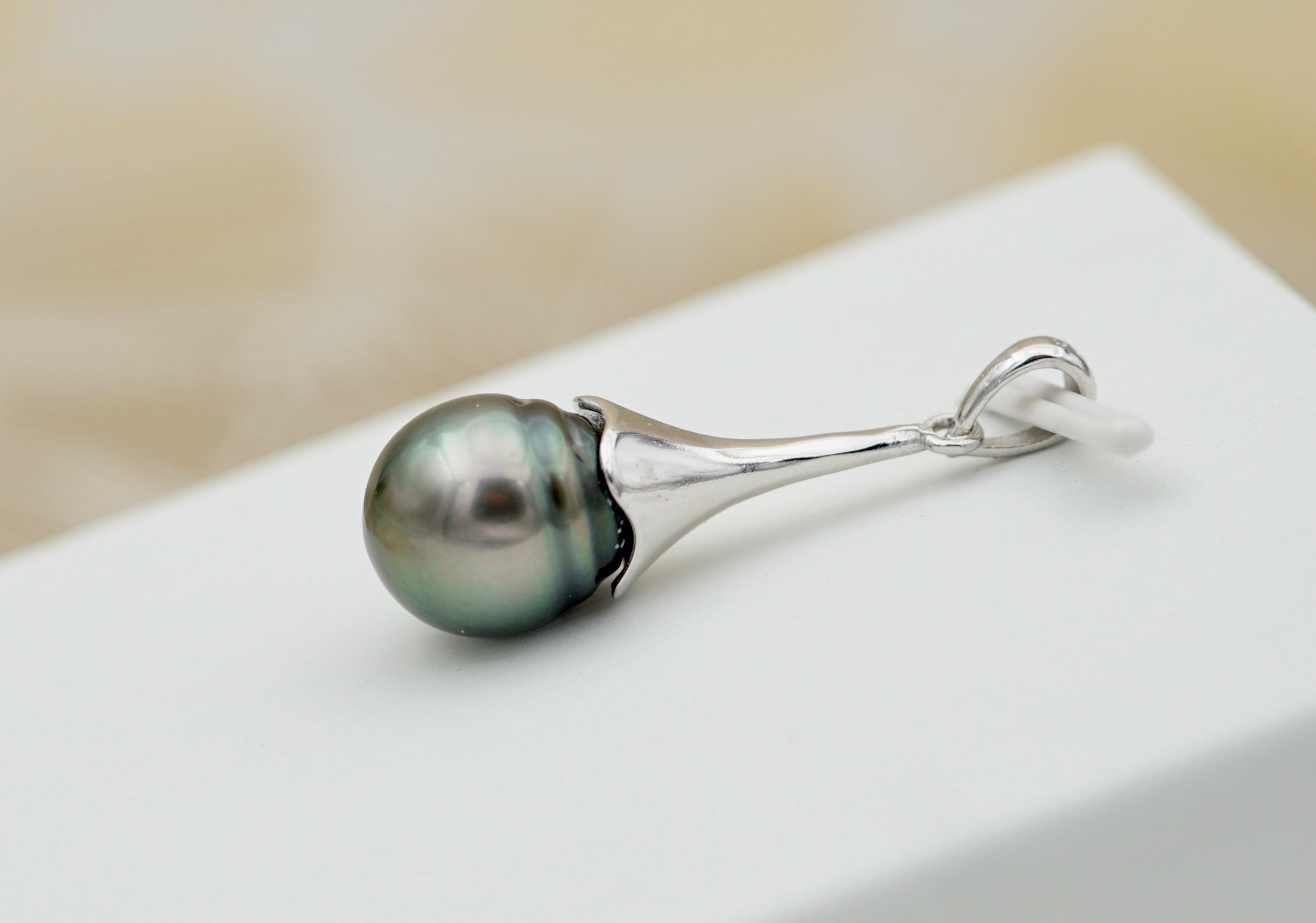 Collection Fakarava perle cerclée de 10.4mm