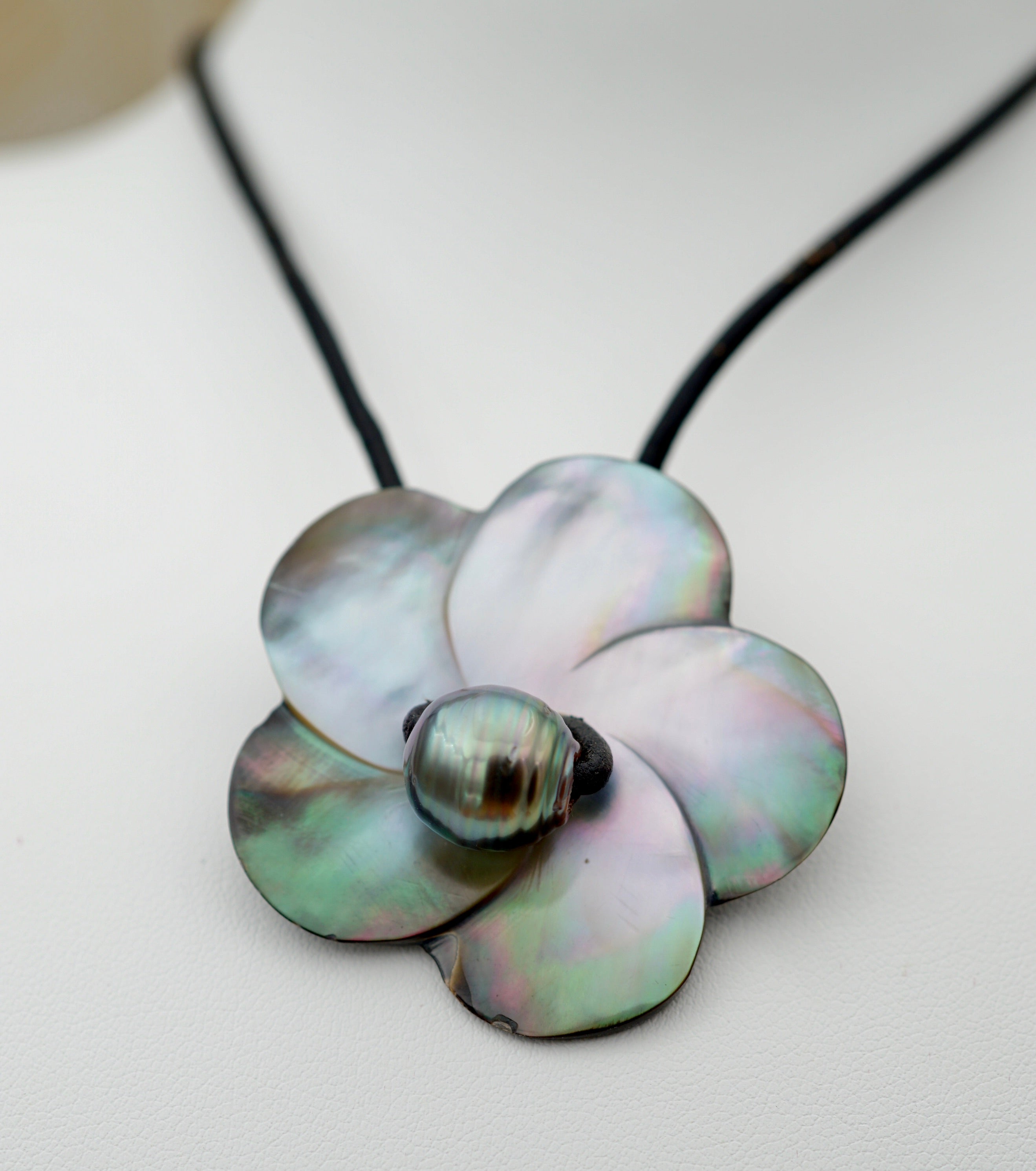 Collection Tiare perle cerclée de 10.9mm