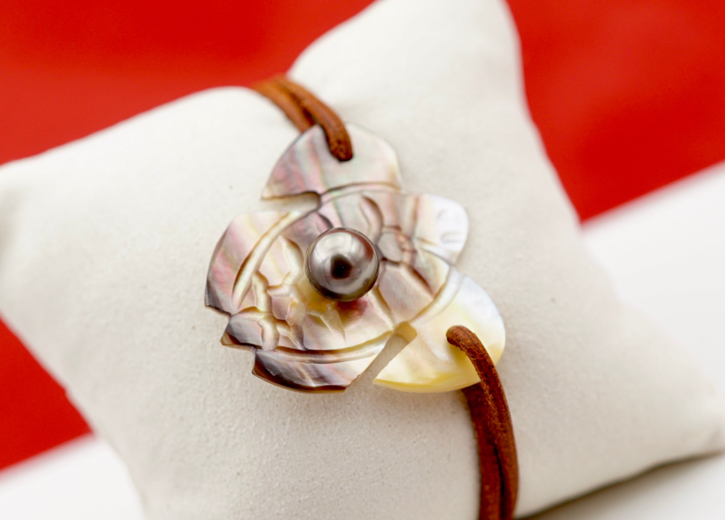 Collection Heiva perle semi ronde de 8.9mm