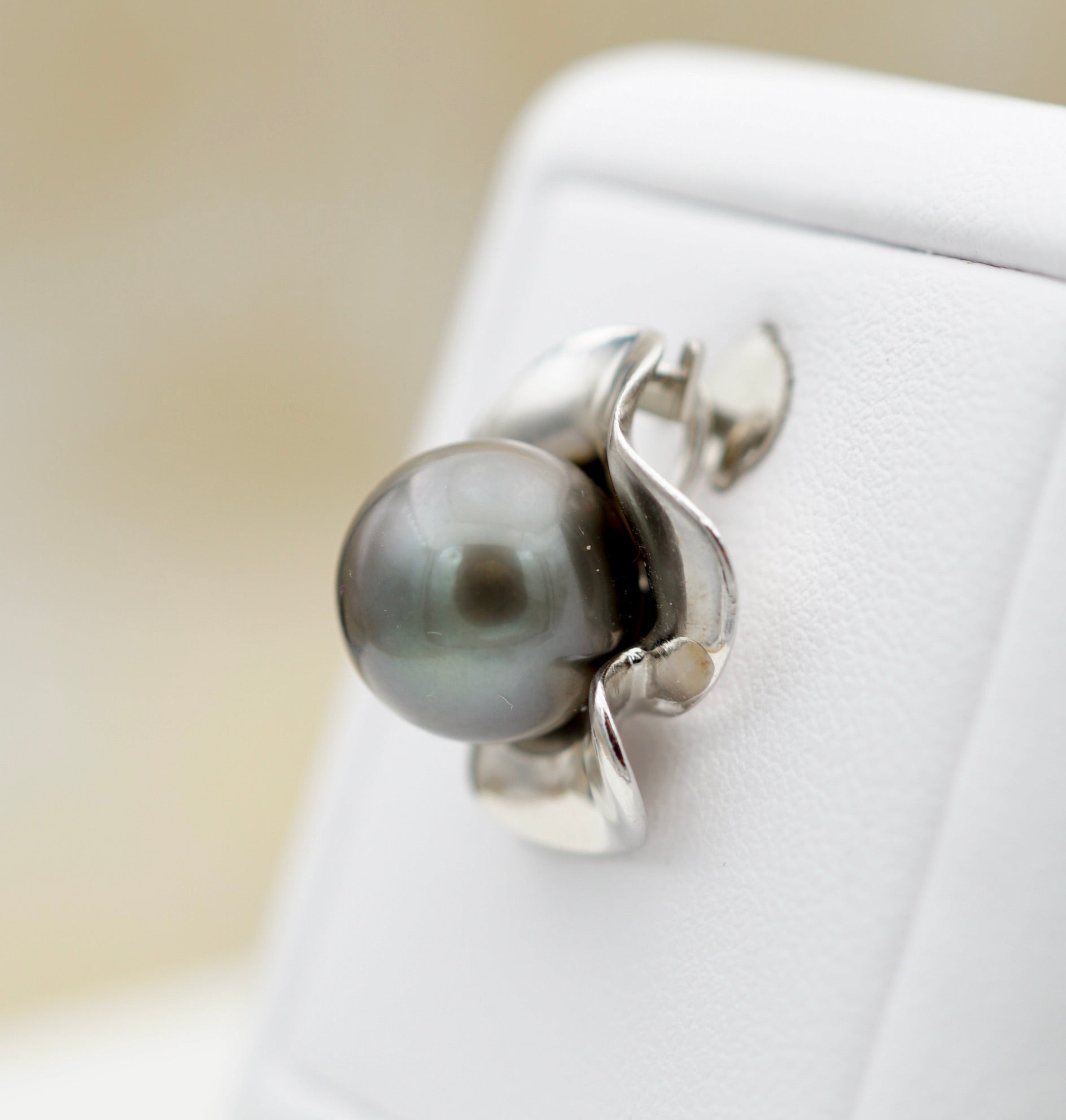 Collection Mangareva perle ronde de 10.9mm