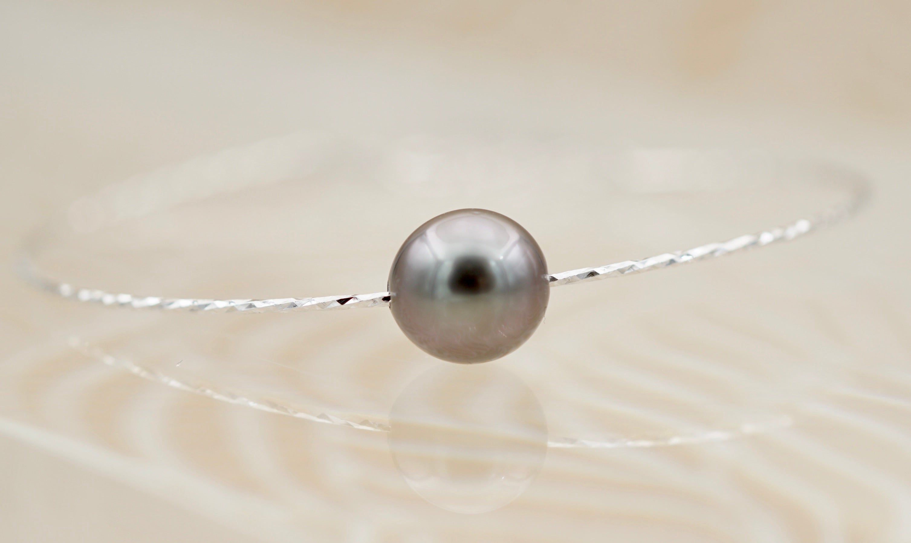 Collection Huahine perle semi ronde de 9.9mm