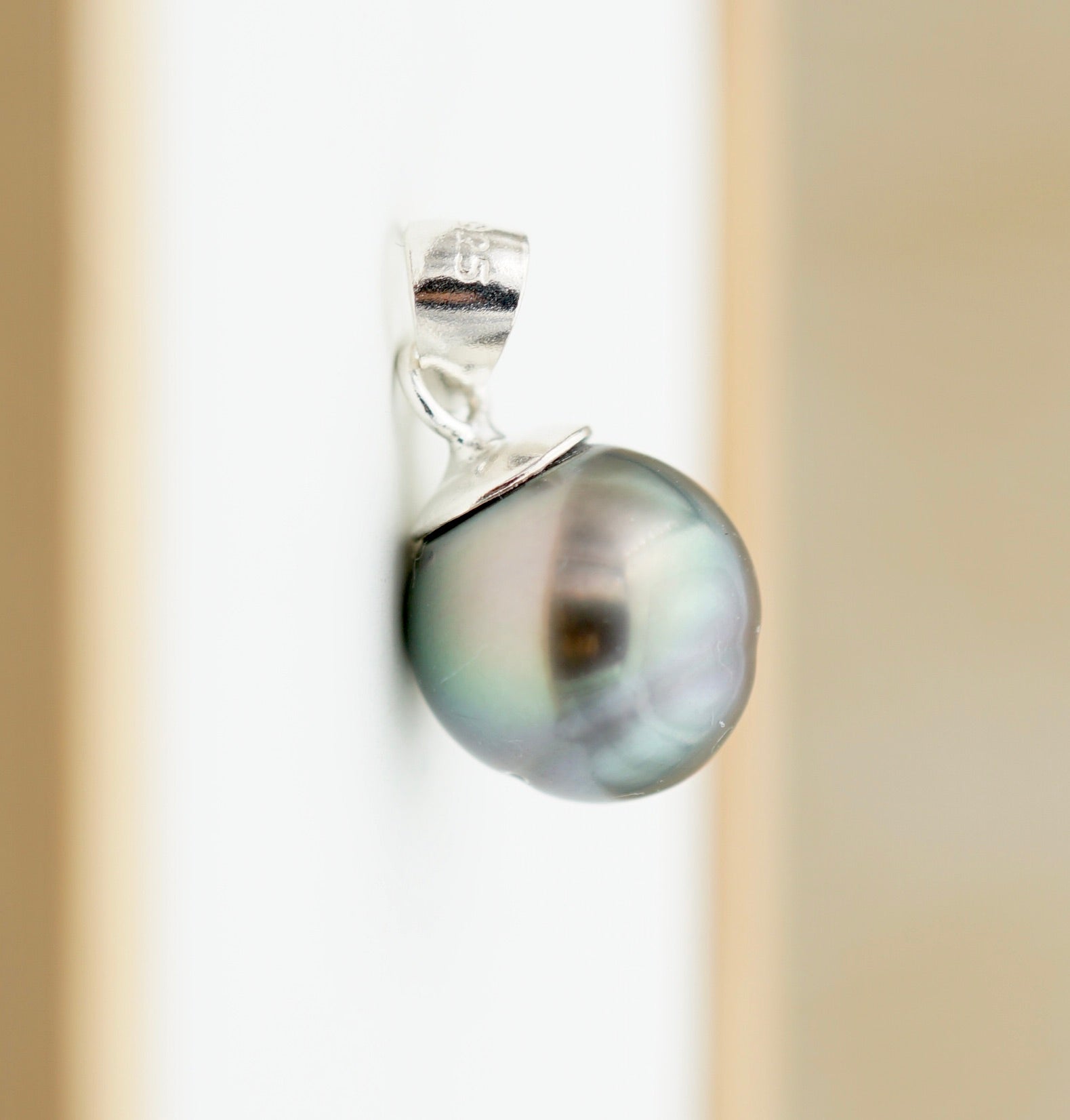 Collection Tamanu perle cerclée de 10.2mm