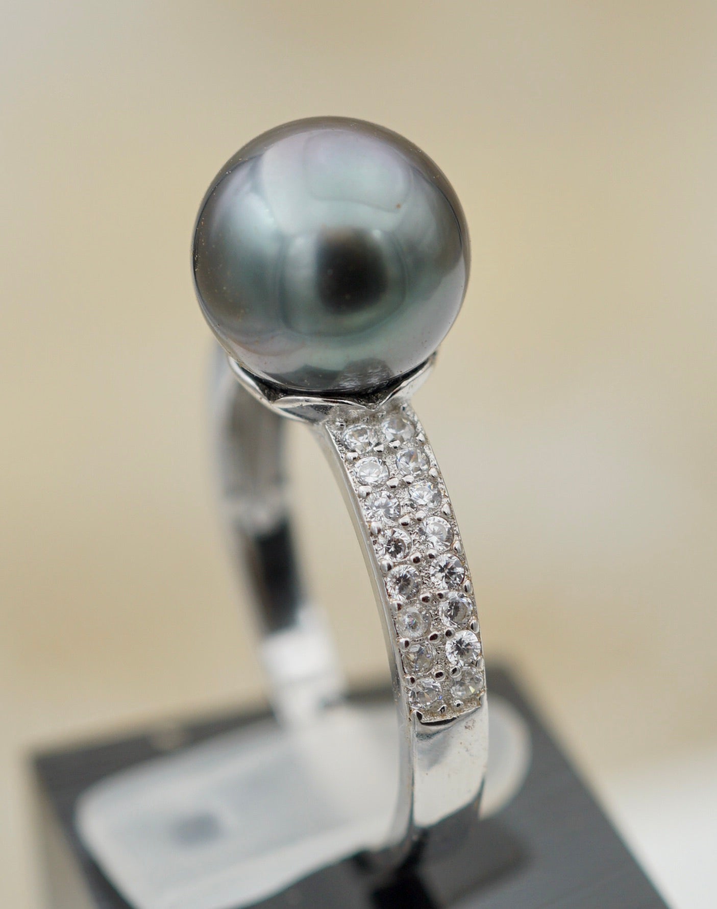 Collection Miri perle ronde de 9.6mm
