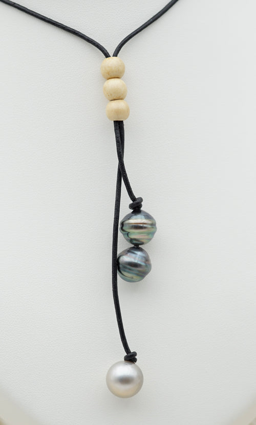 Collection Fakarava 3 perles baroques sur cuir