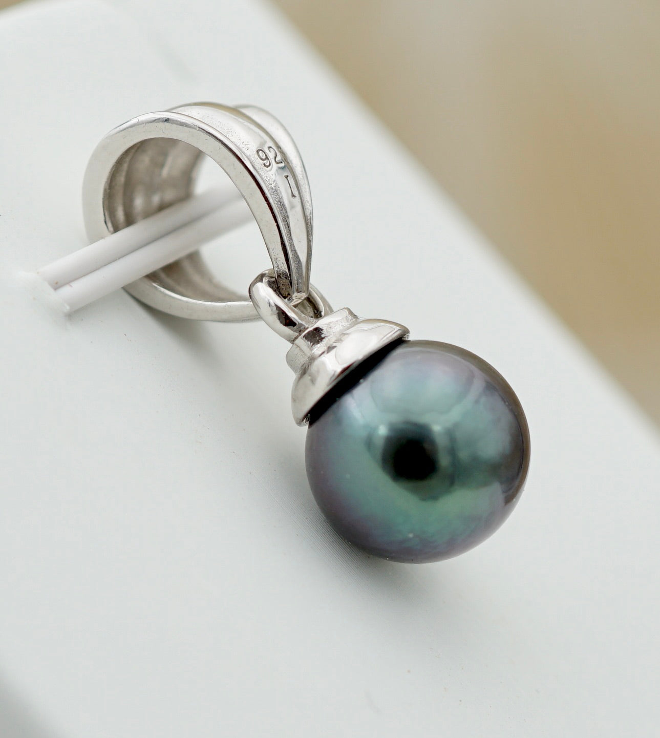 Collection Toere perle ronde de 10.1mm