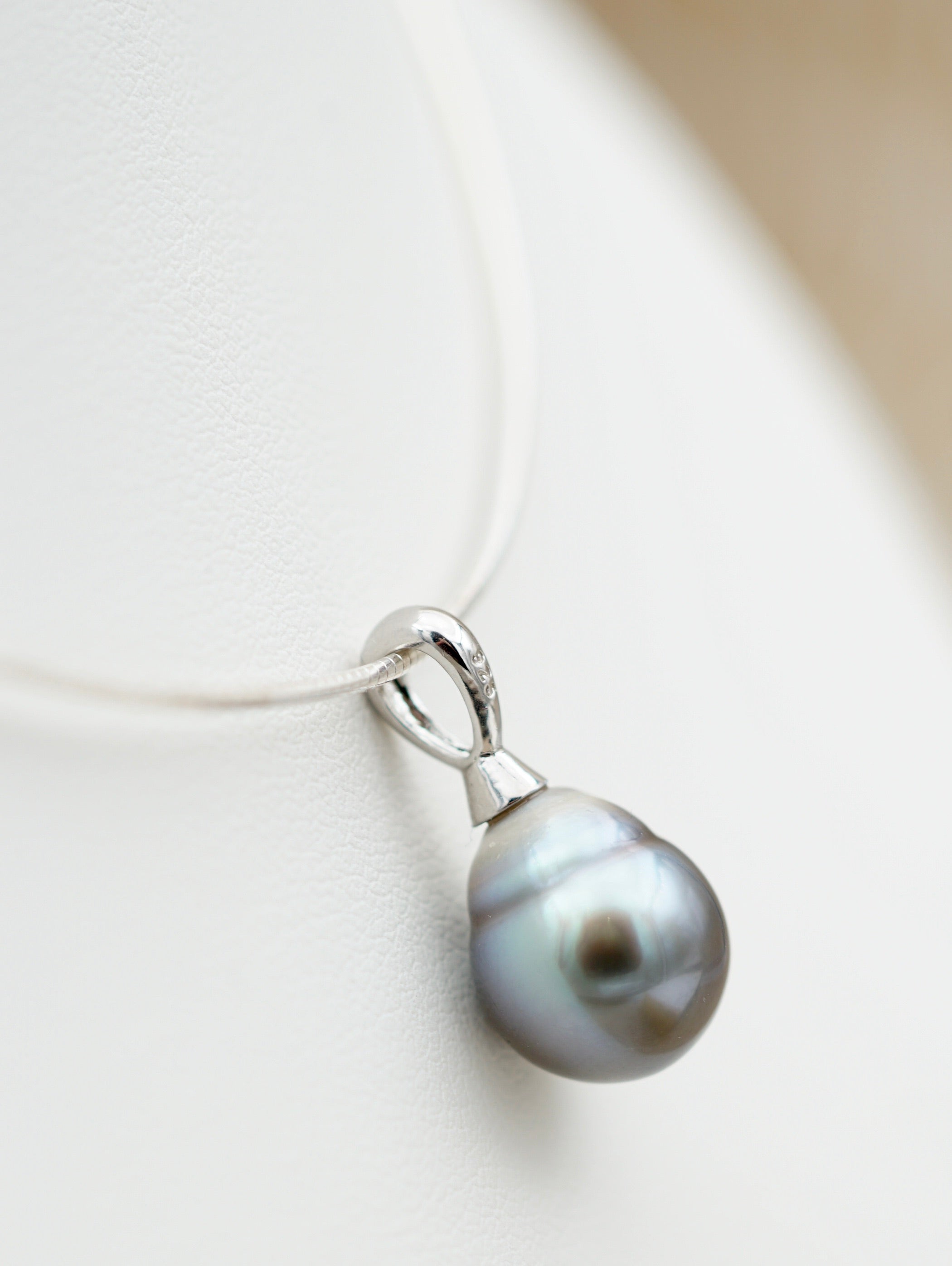 Maeva perle cerclée de 10.6mm