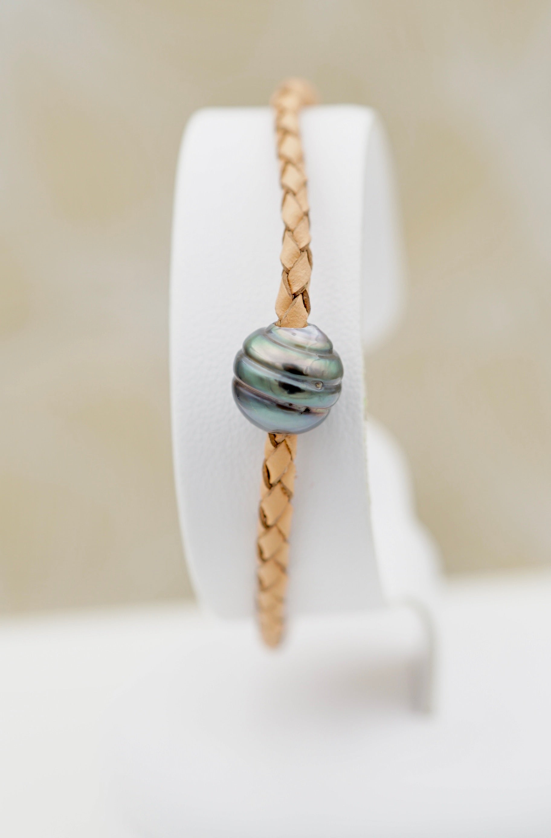 Collection Hana perle cerclée de 10.1mm