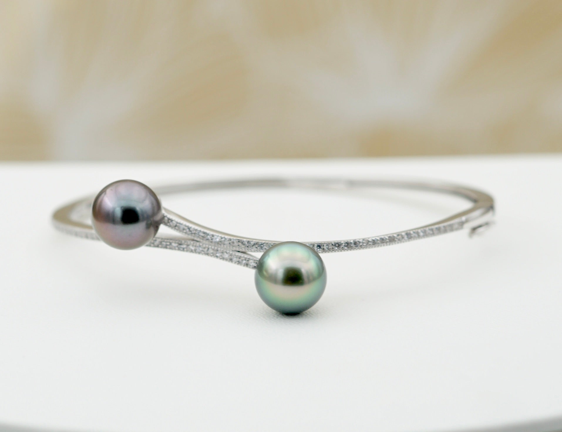 Collection Tevahine perles ronde de 9.7mm