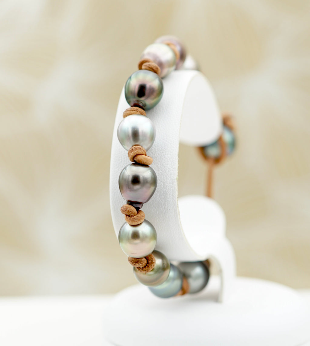 Collection Aorai 11 perles multicolores sur cuir