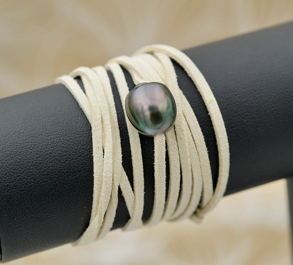 Collection Uru perle baroque de 12.8mm