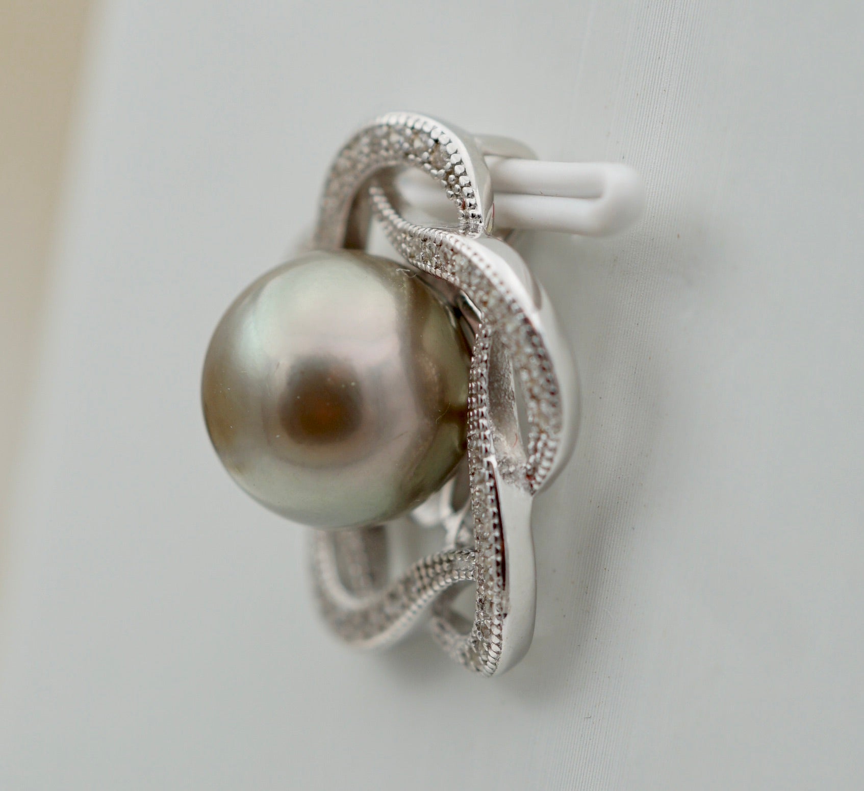 Collection Ahonu perles ronde de 9.6mm