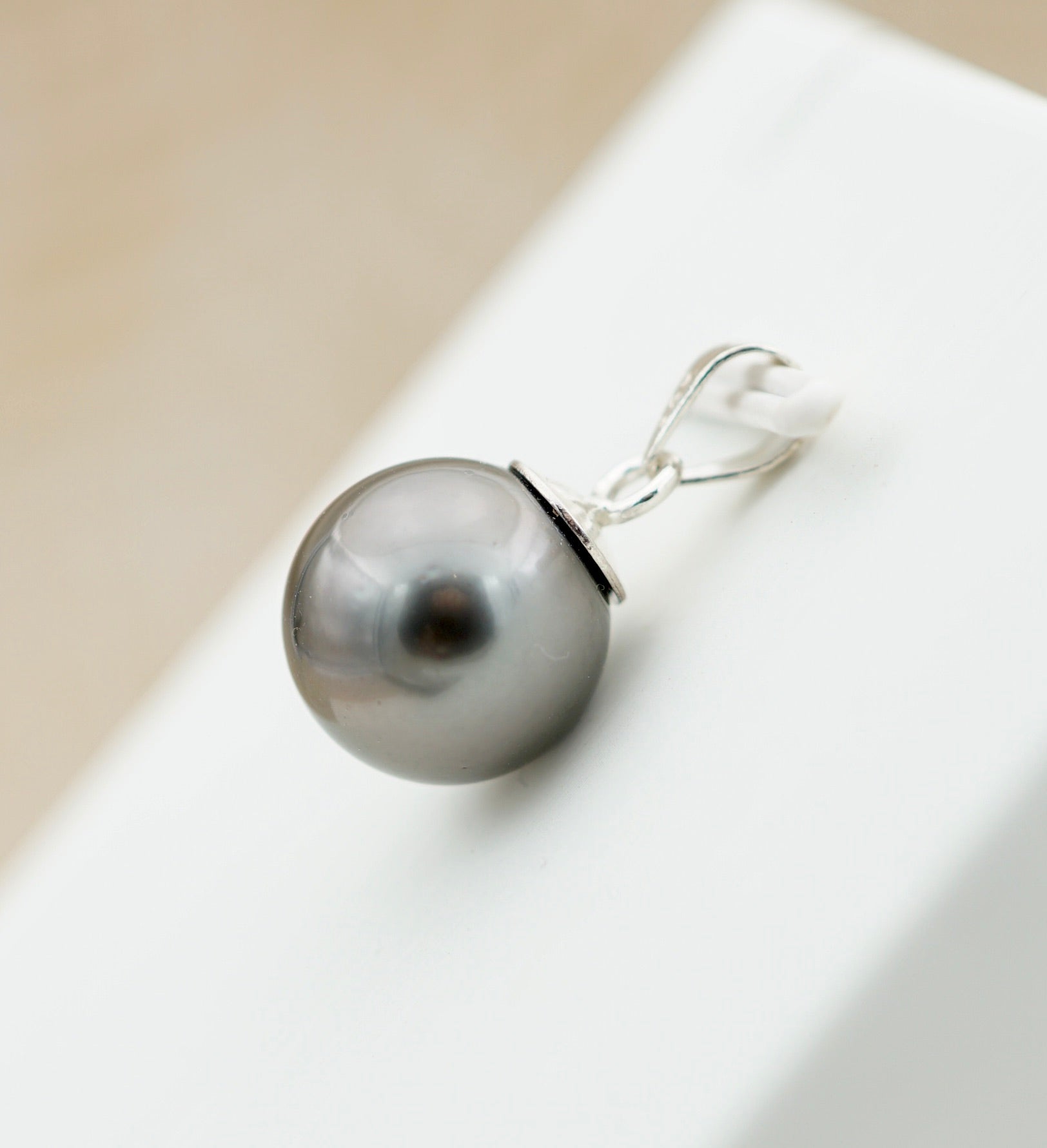 Collection Mataiva perle ronde de 10.9mm
