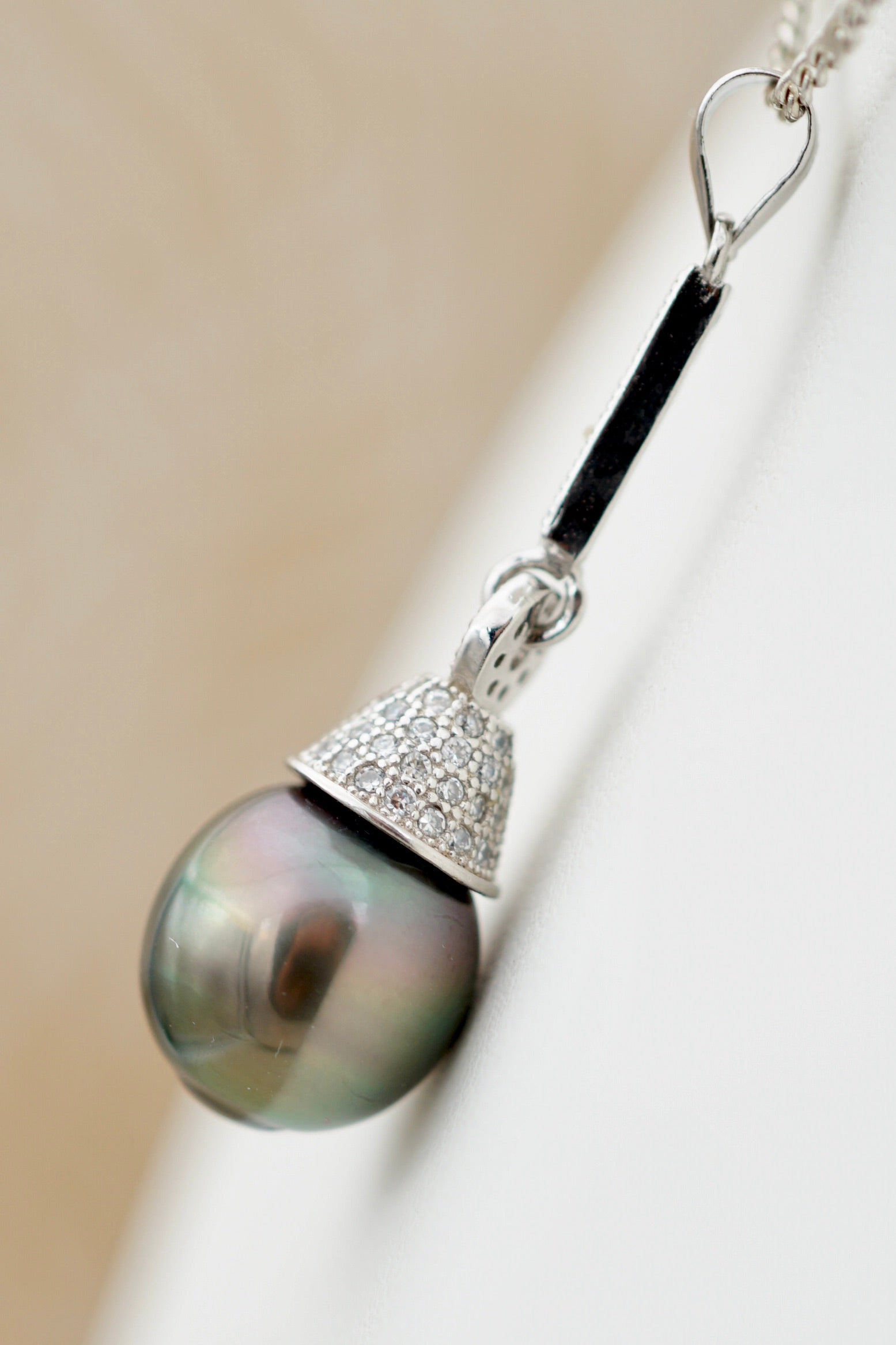 Collection Rima perle semi ronde de 10.2mm