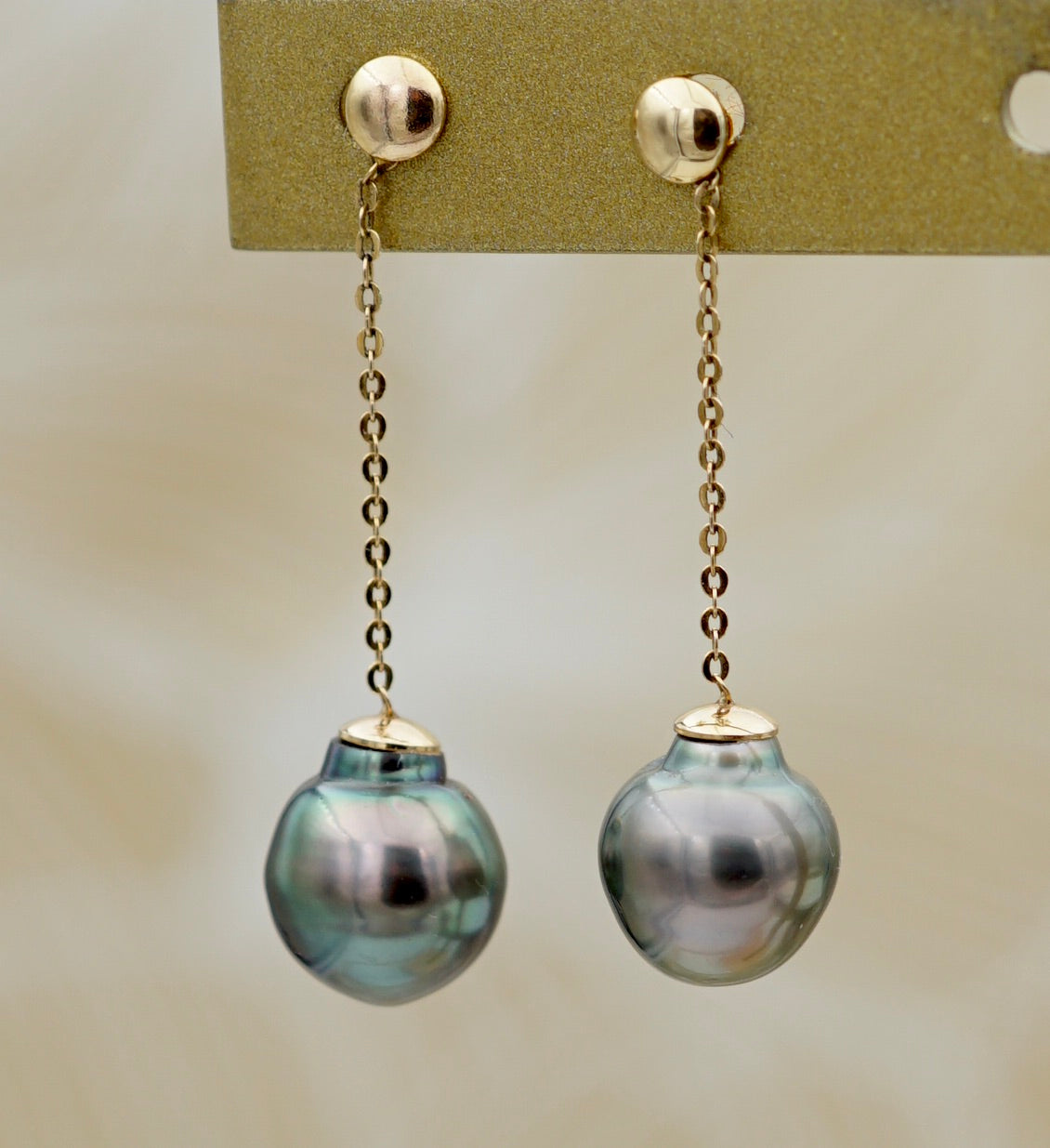 Collection Tuahine perles cerclées de 8.9mm sur Or 9k