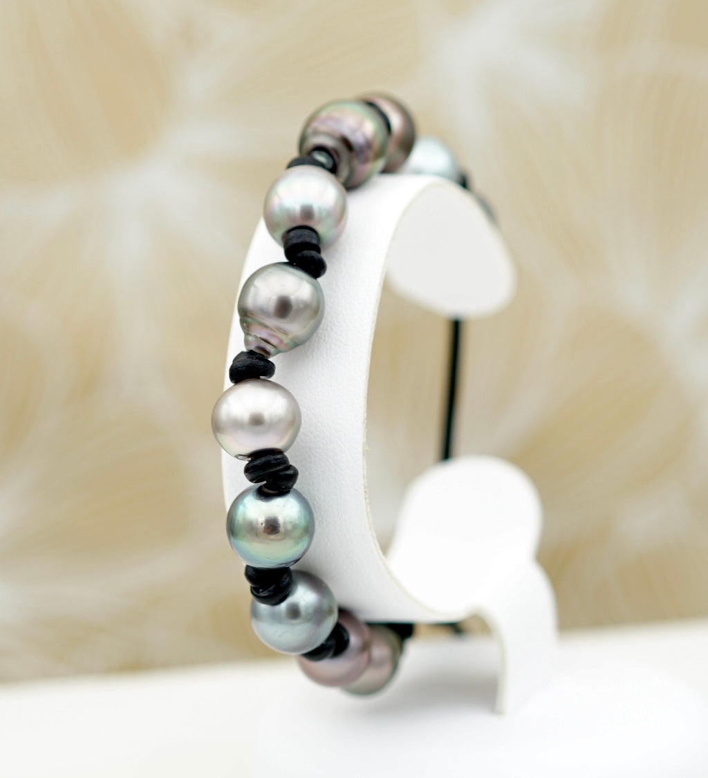 Collection Motu 12 perles multicolores sur cuir