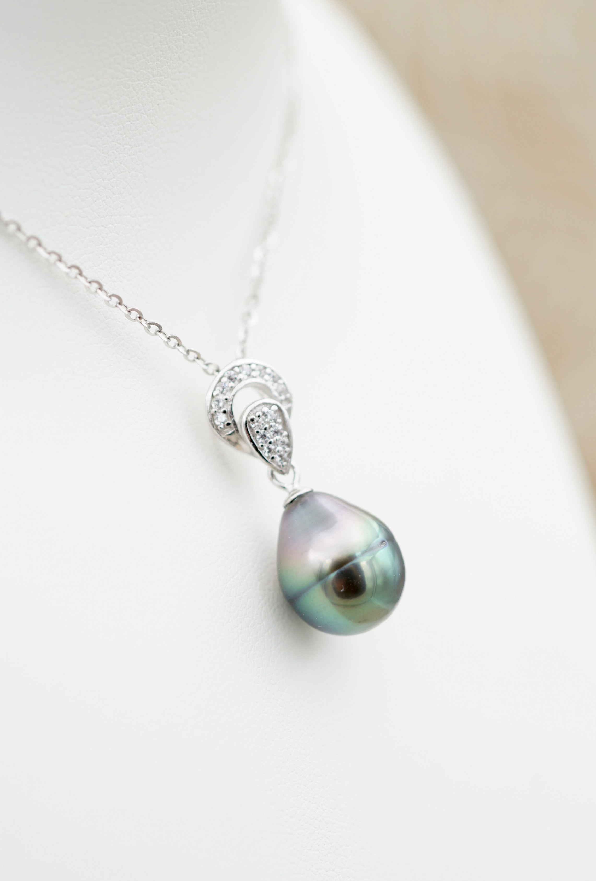 Collection Ravea perle cerclée de 10.6mm