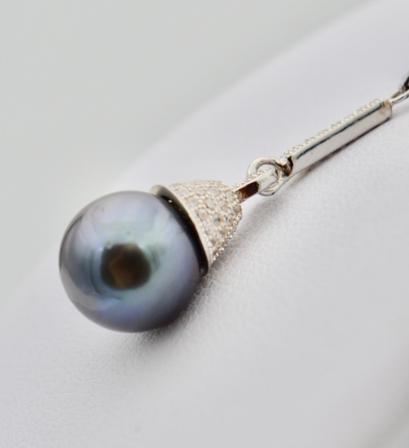 Collection Puaiti perle de 10.5mm sur argent et zirconium