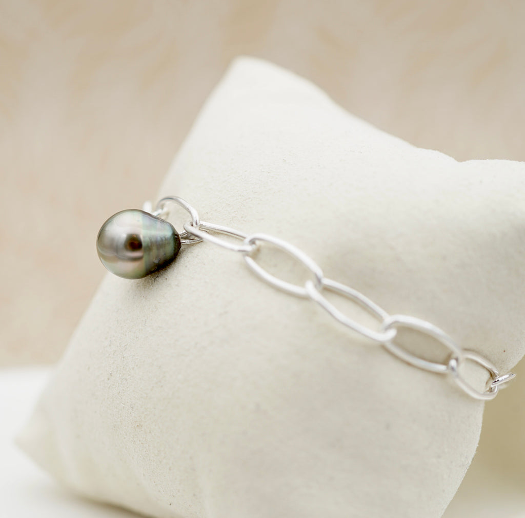 Maeva splendide bracelet en argent 925.          Perle de 10.1mm cerclée Gold