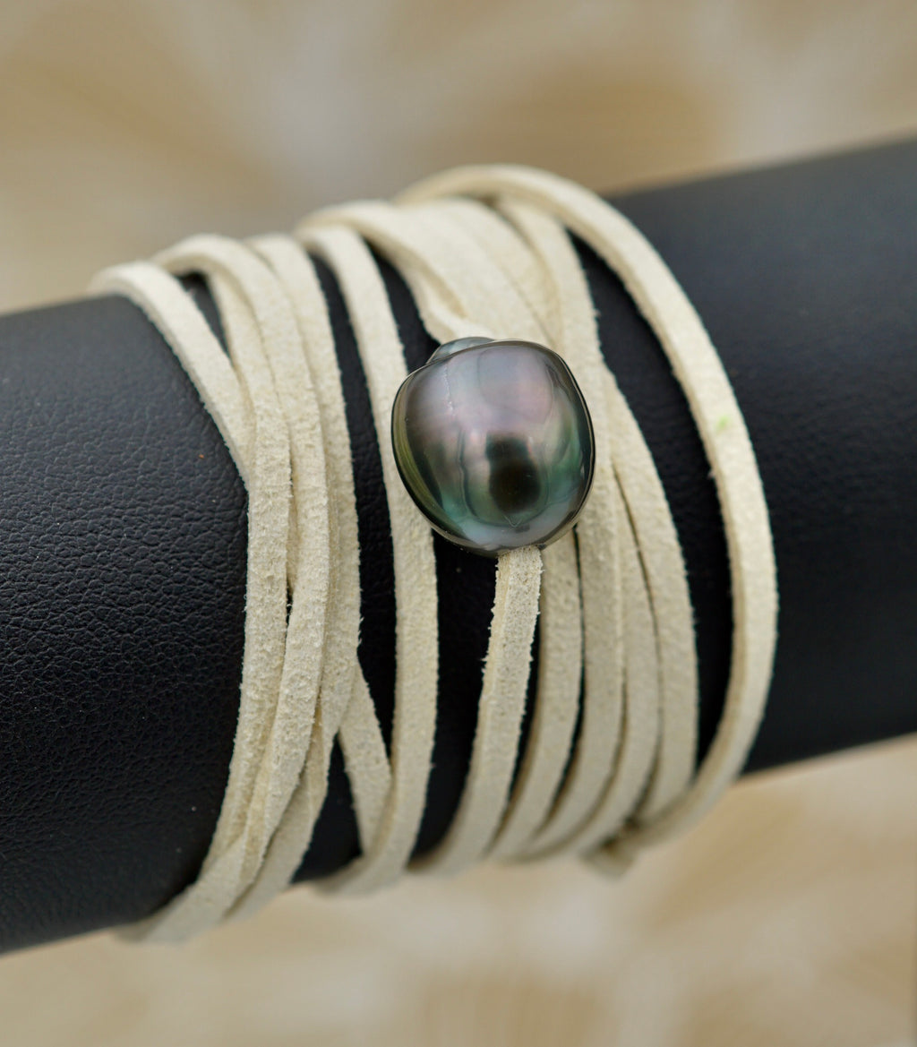 Collection Uru perle baroque de 12.8mm