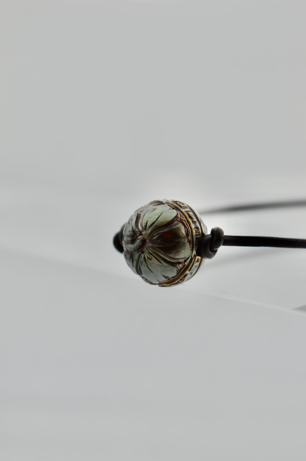 Collection Tane perle gravée de 15.6mm