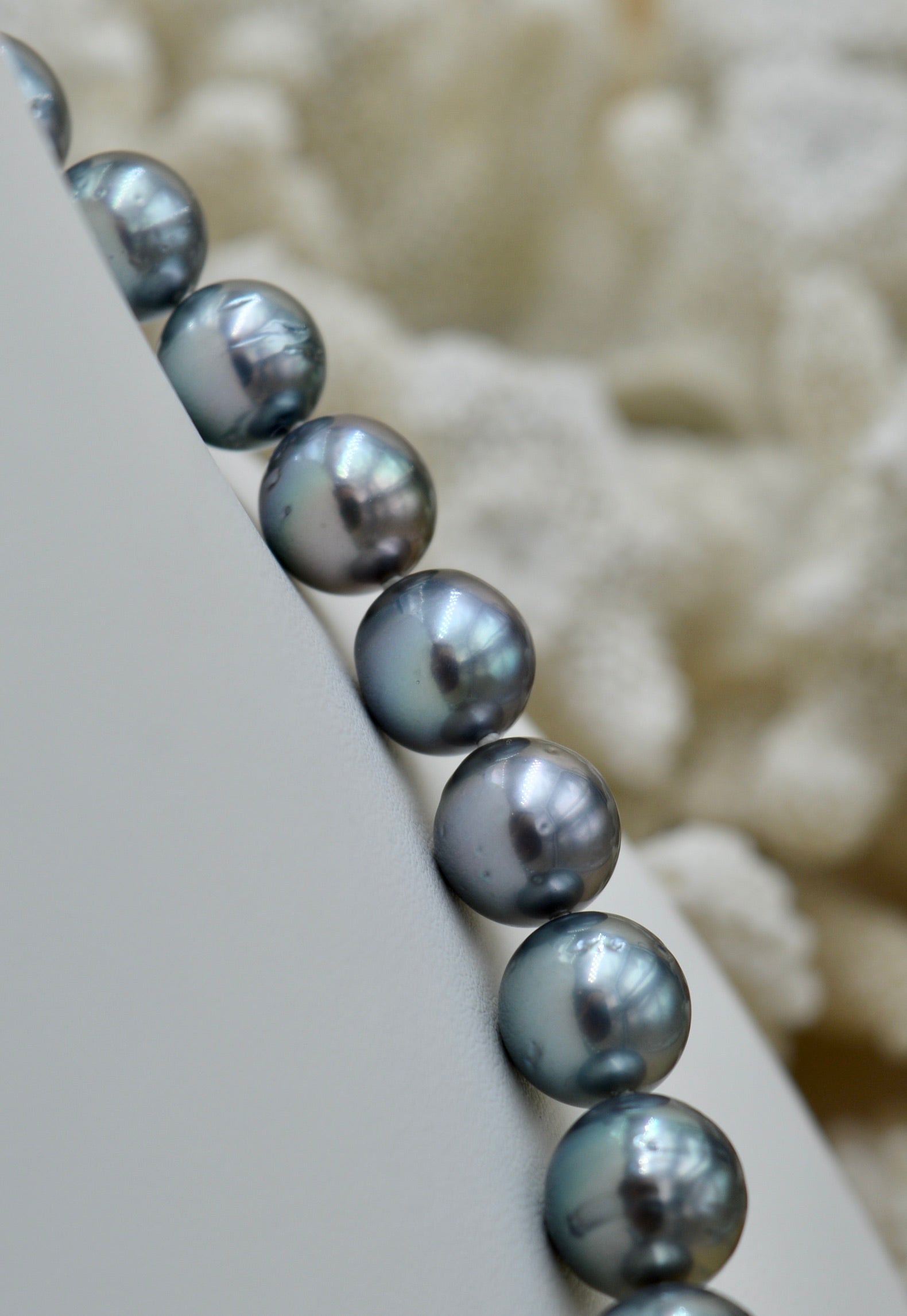 Collection Tahiti Nui perles rondes de 9mm a 11.8mm