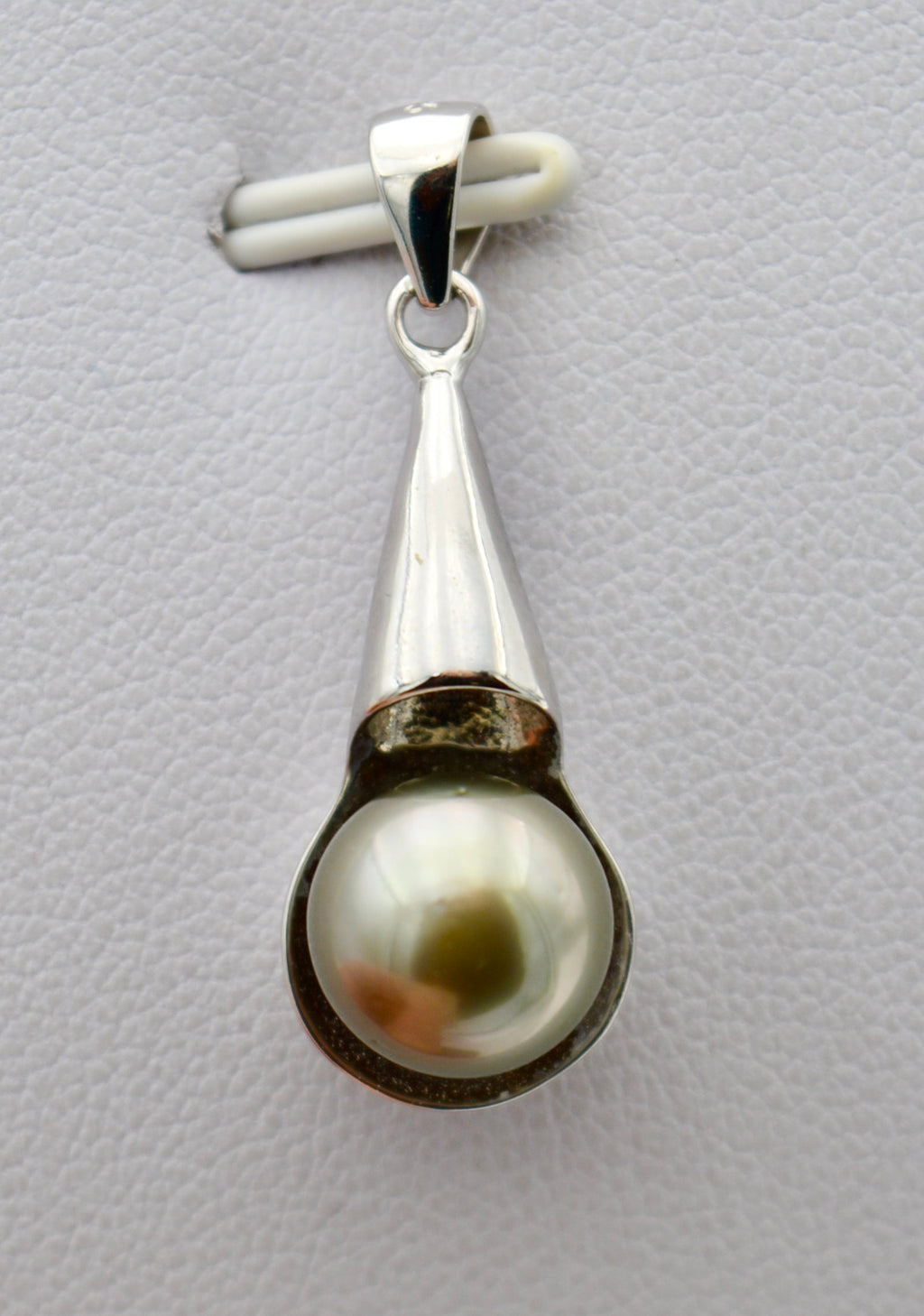 Collection Puhi perle ronde gold de 8.5mm