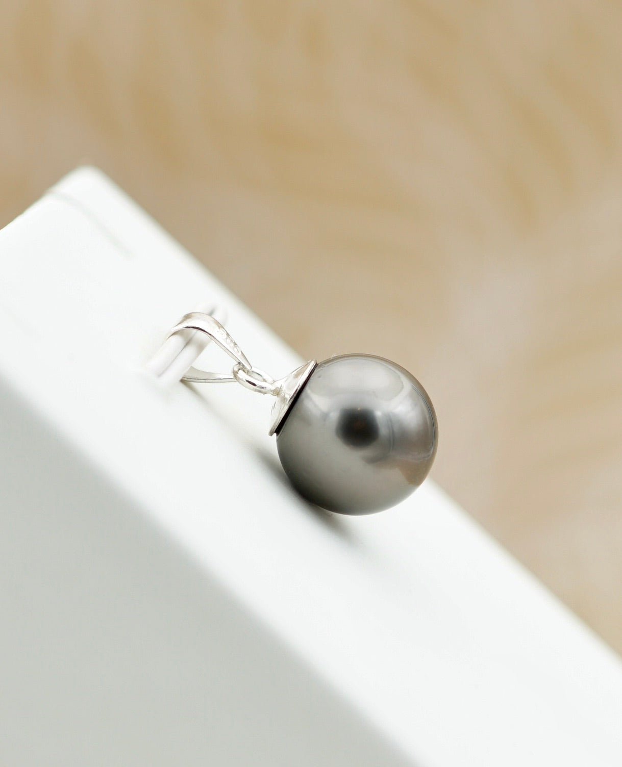 Collection Mataiva perle ronde de 10.9mm