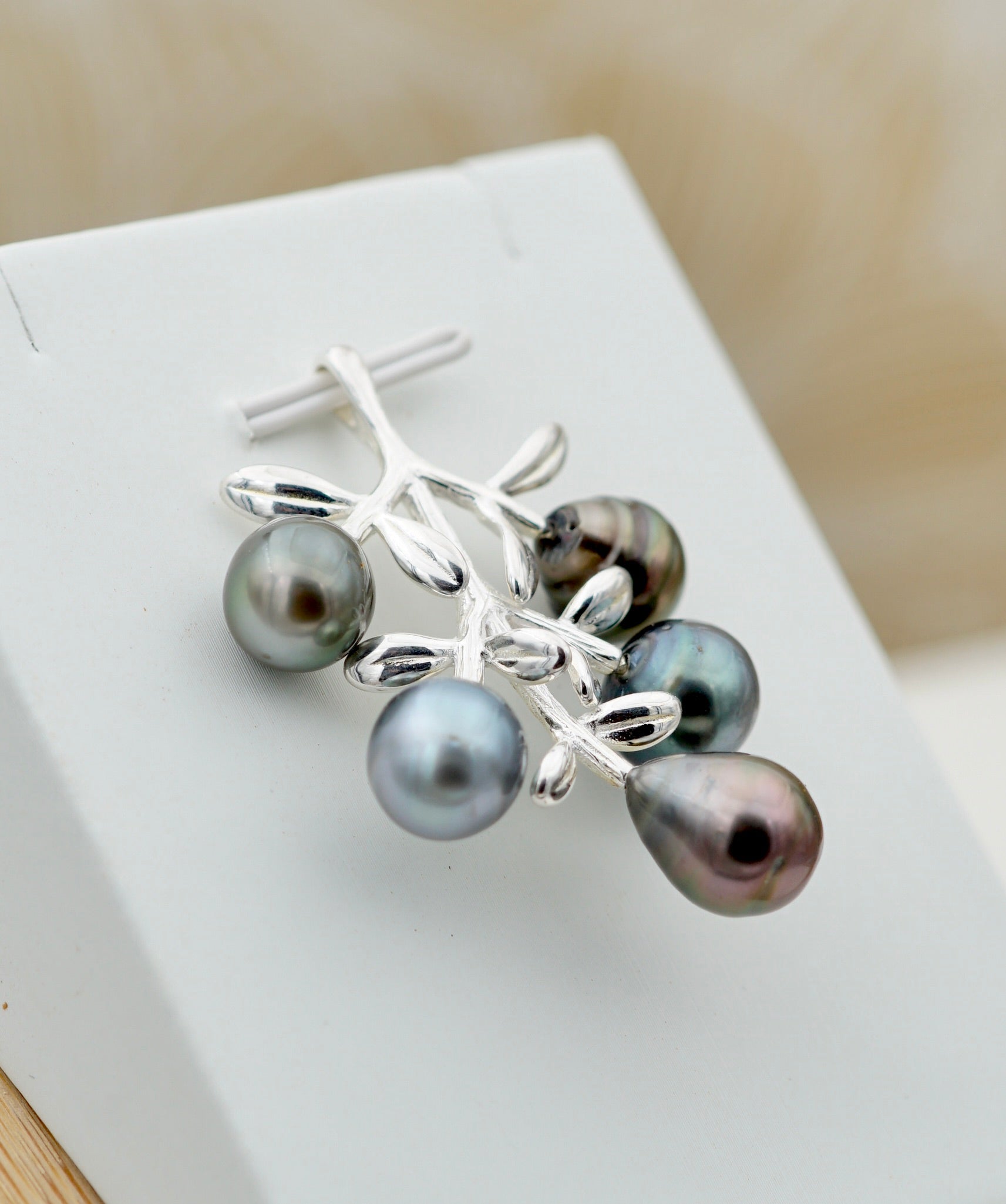 Collection Aorai pendentif aux perles multicolores