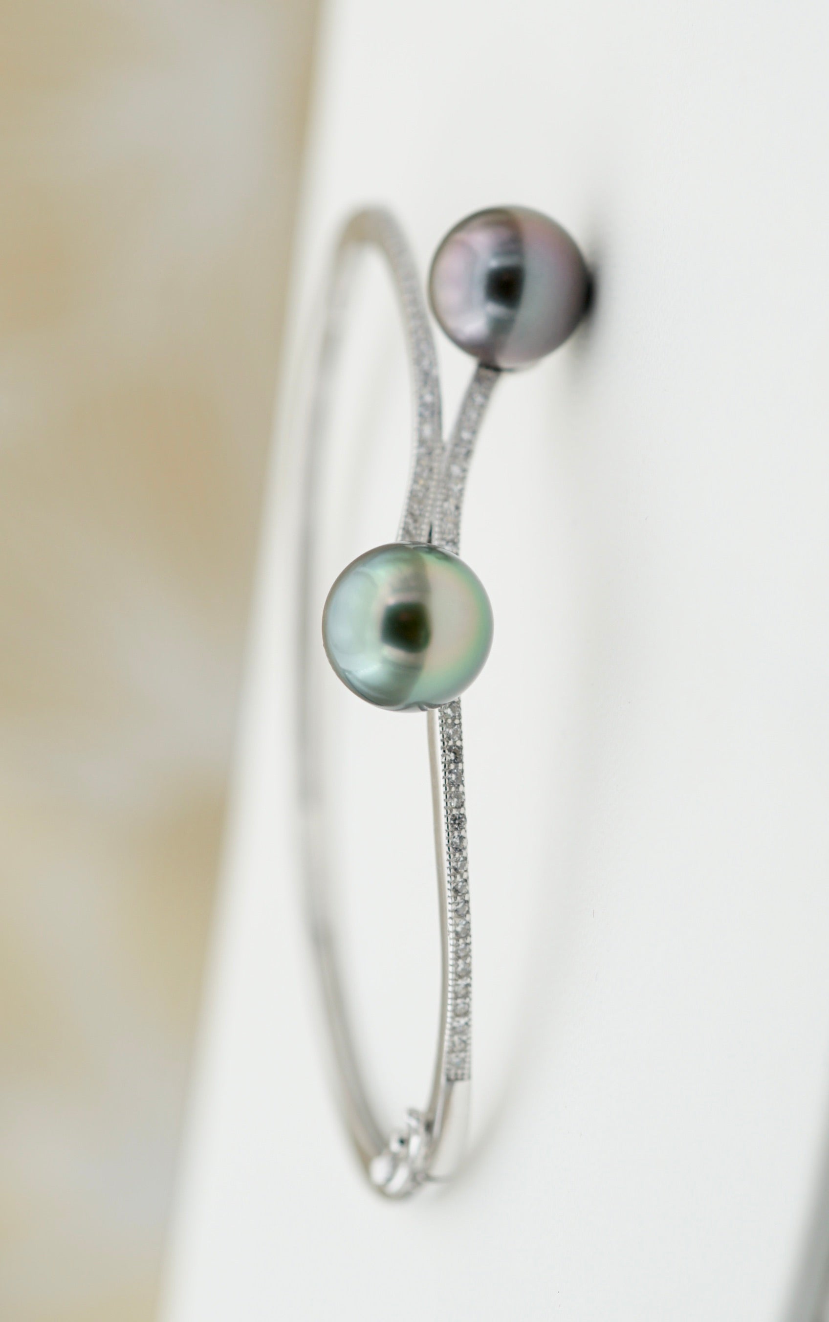 Collection Tevahine perles ronde de 9.7mm