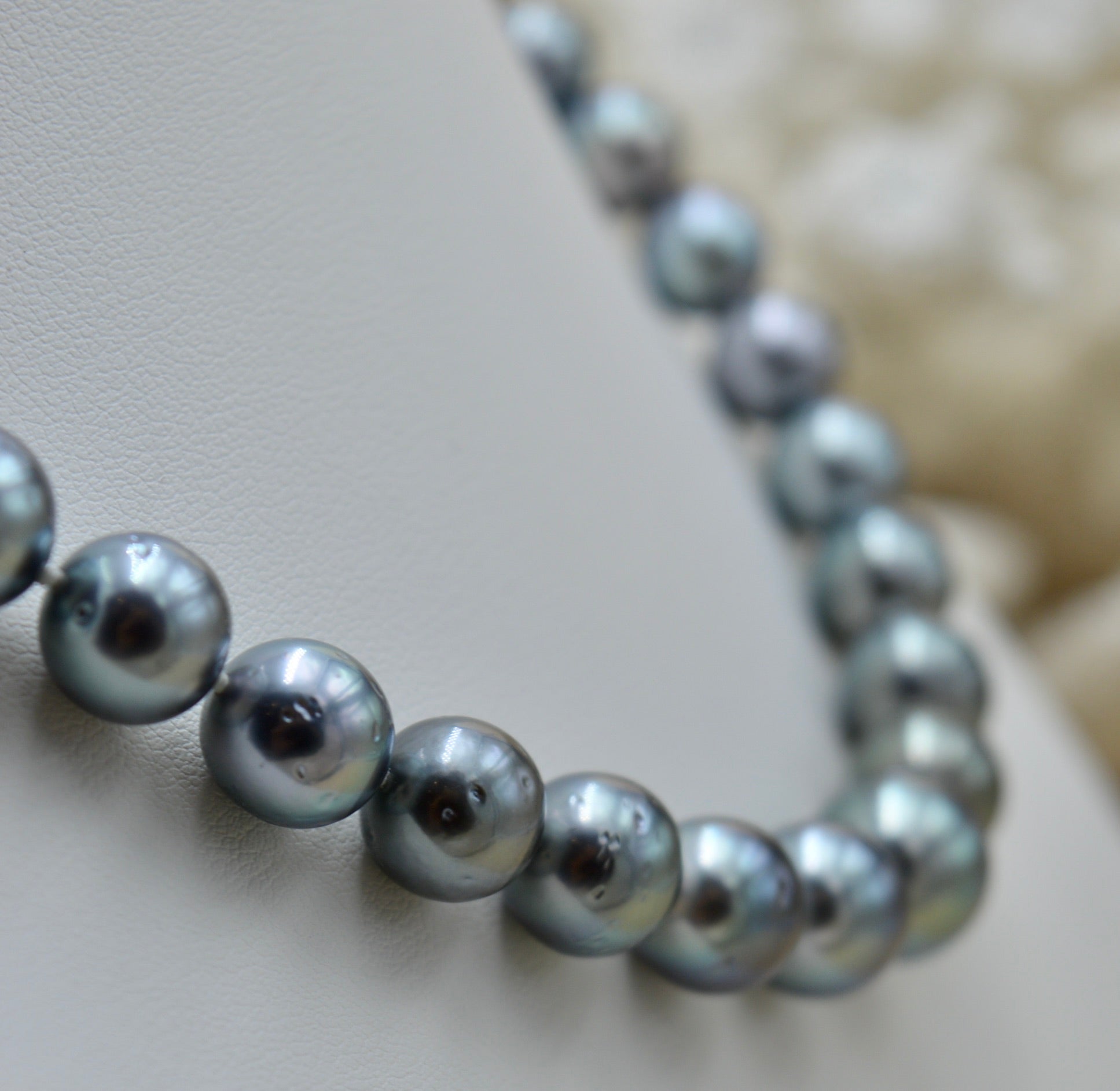 Collection Tahiti Nui perles rondes de 9mm a 11.8mm