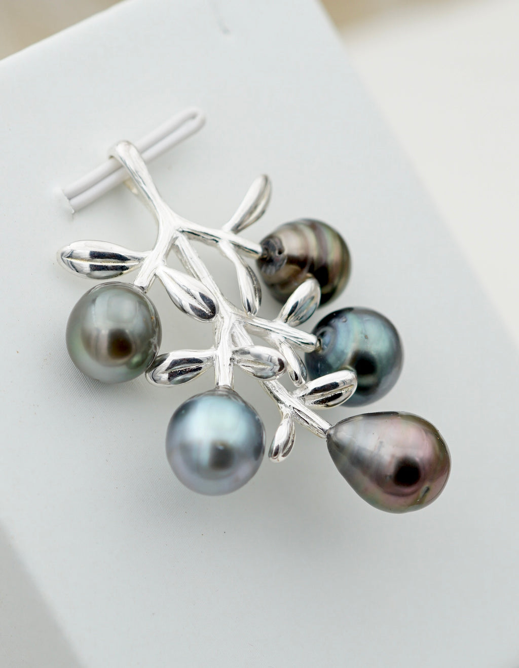 Collection Aorai pendentif aux perles multicolores