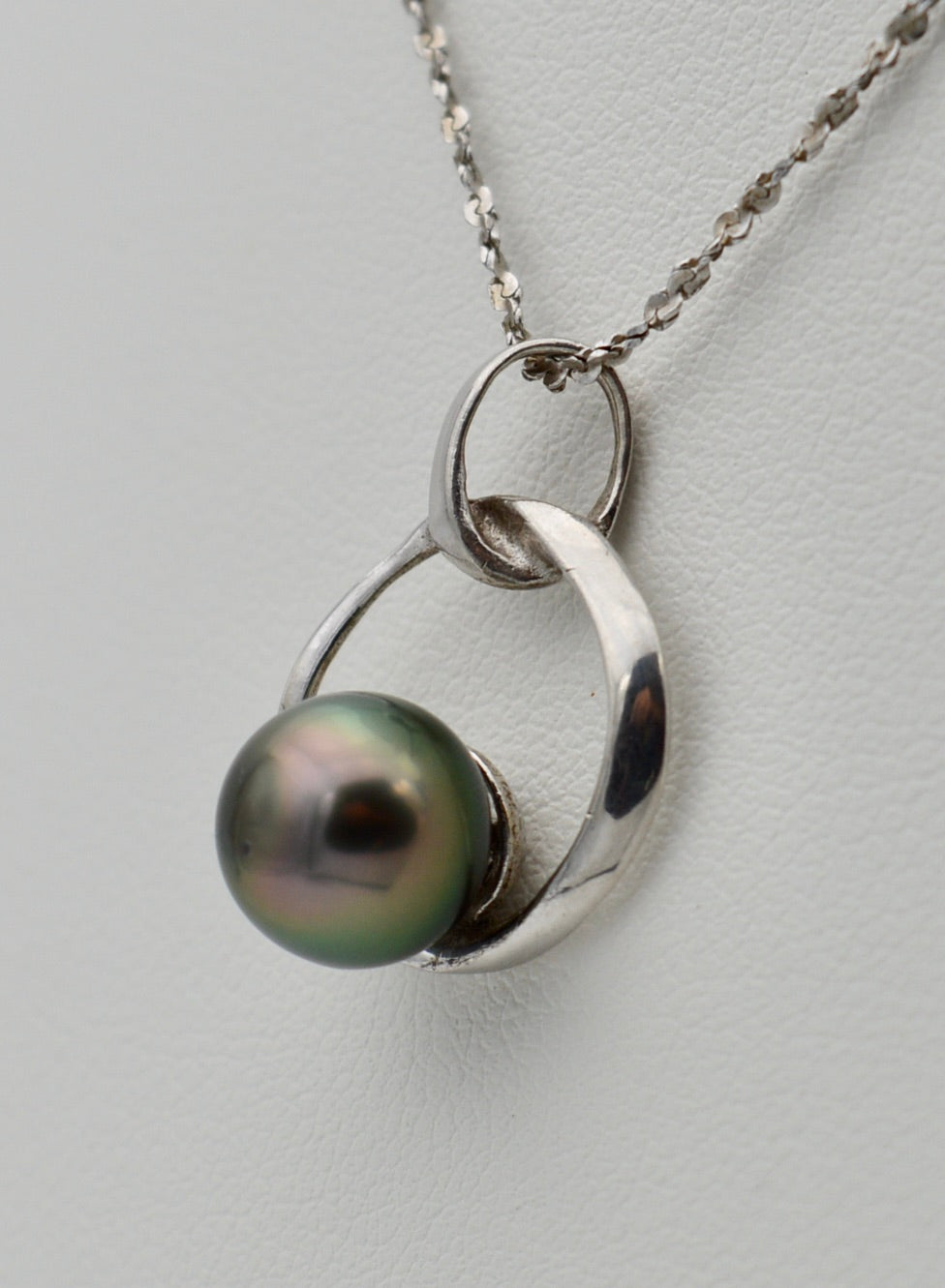 Collection Tere perle ronde de 8.2mm sur argent