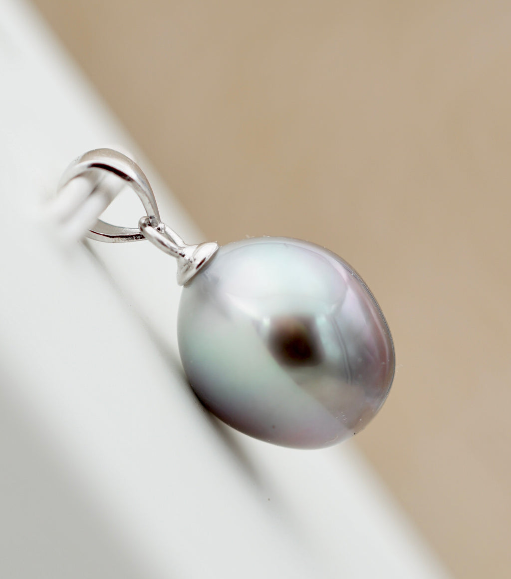Collection Tipanier perle baroque de 10.7mm