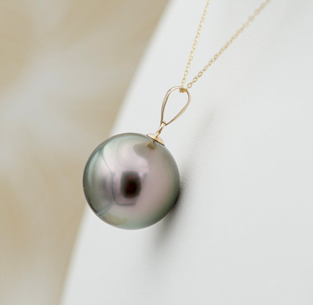 Collection Tahiti Nui perle AAA de 13.7mm sur Or