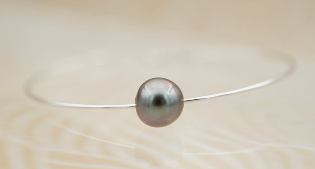 Collection Uru perle semi ronde de 9.7mm
