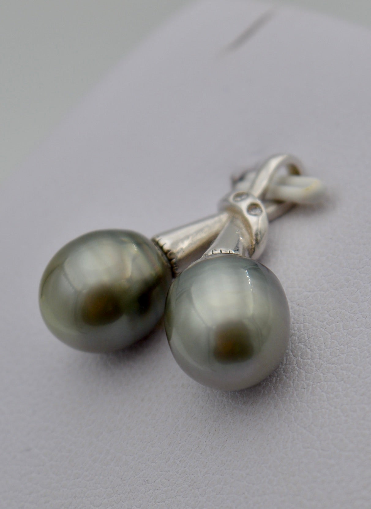 Collection Gambier 2 perles baroques montées sur argent