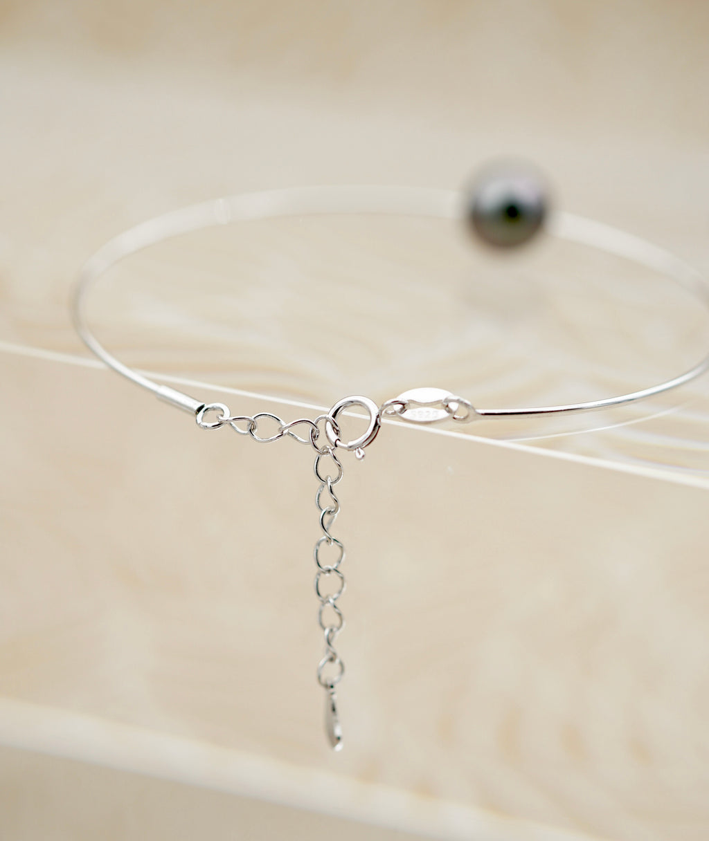 Collection Uru perle semi ronde de 9.7mm