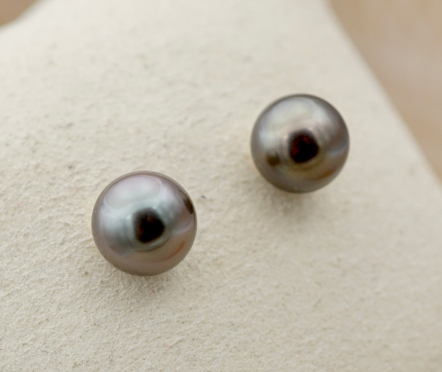 Raromatai perles de Tahiti montées en boucles d'oreilles Or 750mm