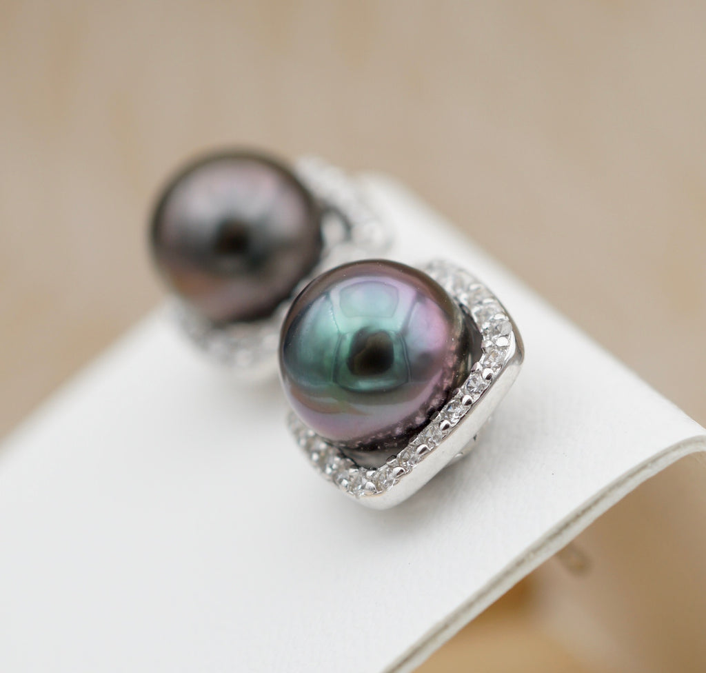 Rangiroa perles de Tahiti de 8.4mm montées en boucles d'oreilles sur argent